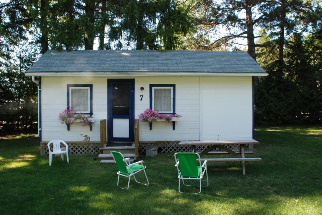 Bayfield River Cottage Colony Inc Bluewater Extérieur photo